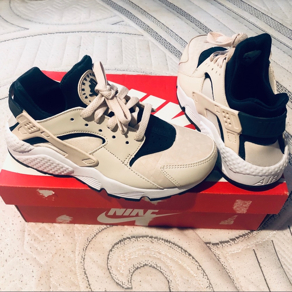 Women’s Nike Air Huarache
